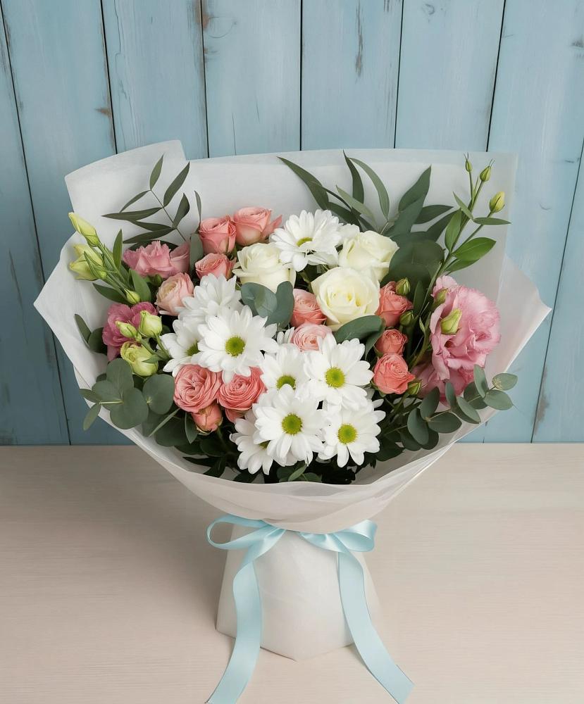 Букет цветов из: Розы, Лизиантусы и Хризантемы в городе Мегион