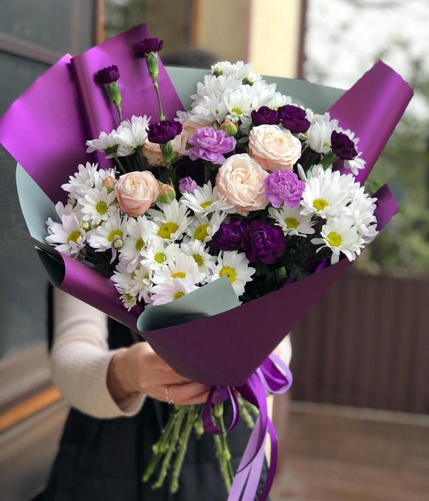 Букет цветов из: Хризантемы, Гвоздики и Розы в городе Мегион