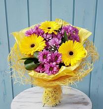 Букет цветов из:  Хризантемы и Герберы в городе Мегион