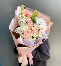 Букет цветов из:  Хризантемы и Розы в городе Мегион