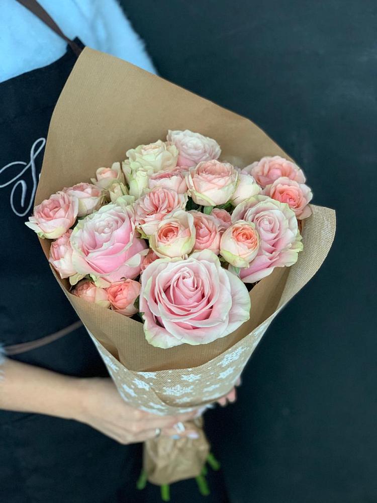 Букет цветов из: Хризантемы и Розы в городе Мегион