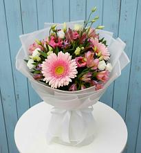 Букет цветов из:  Герберы, Альстромерии и Лизиантусы #REPLACE_PRED# городе Мегион
