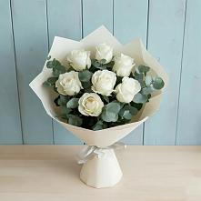 Букет Белые розы в Эвкалипте в городе Мегион