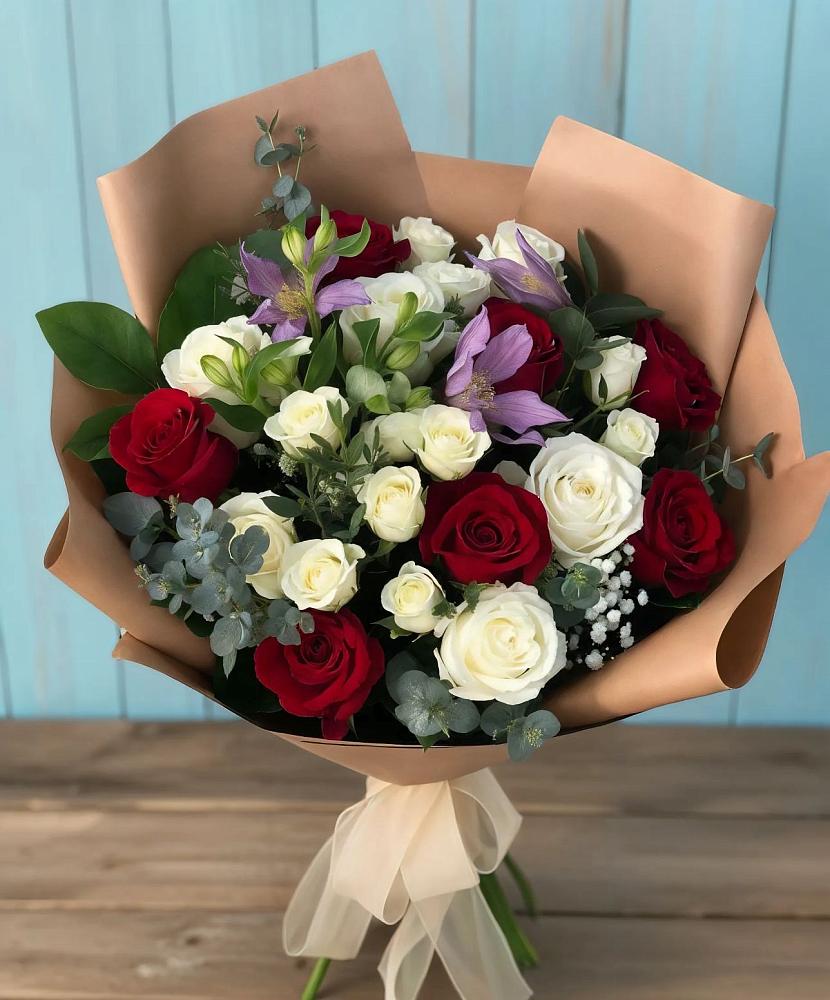 Букет цветов из: Розы и Альстромерии в городе Мегион
