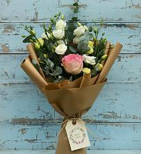 Букет цветов из:  Розы и Лизиантусы в городе Мегион